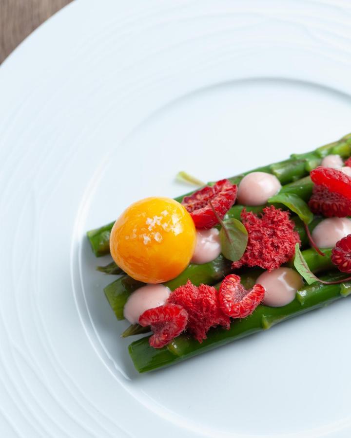 Le Boeuf Couronne - Hotel & Restaurant Chartres- Logis Hotels Екстериор снимка