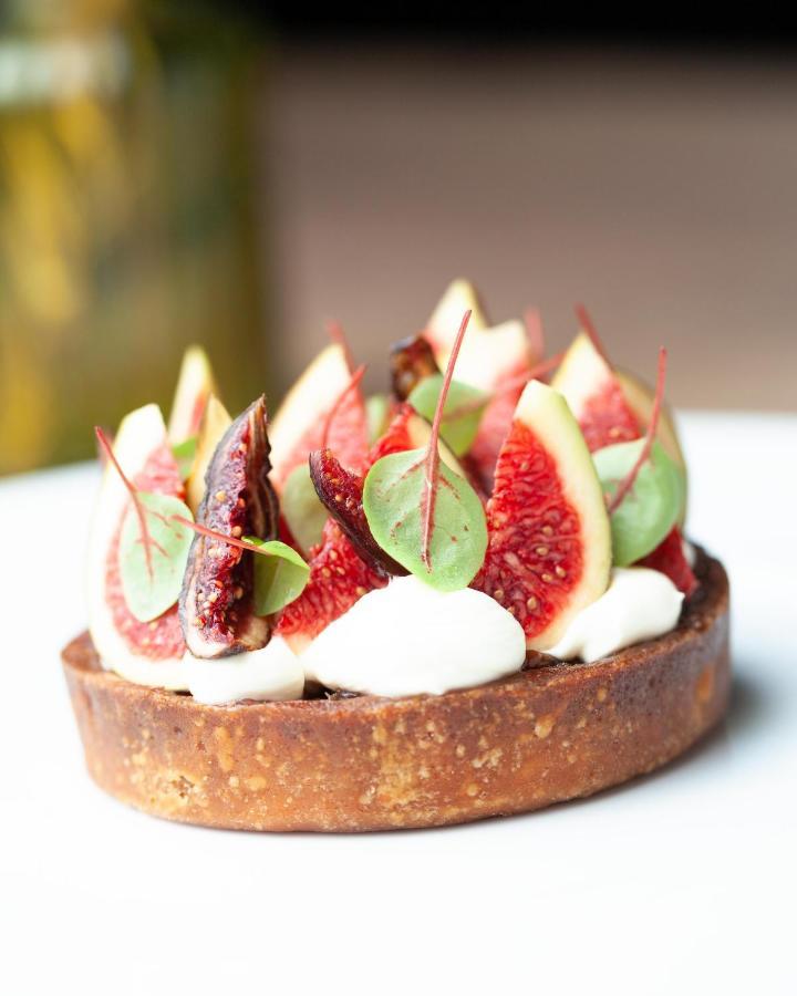 Le Boeuf Couronne - Hotel & Restaurant Chartres- Logis Hotels Екстериор снимка