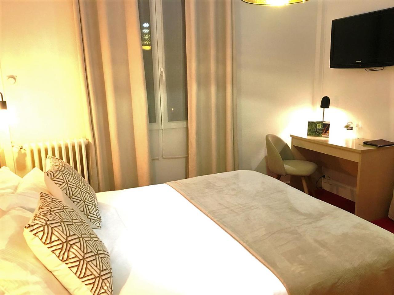 Le Boeuf Couronne - Hotel & Restaurant Chartres- Logis Hotels Екстериор снимка